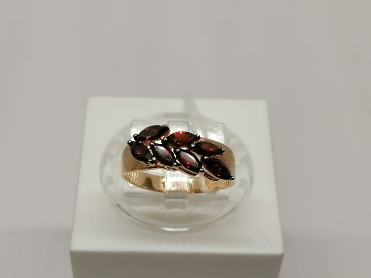 КОЛЬЦО С КАМНЯМИ (Au 585)