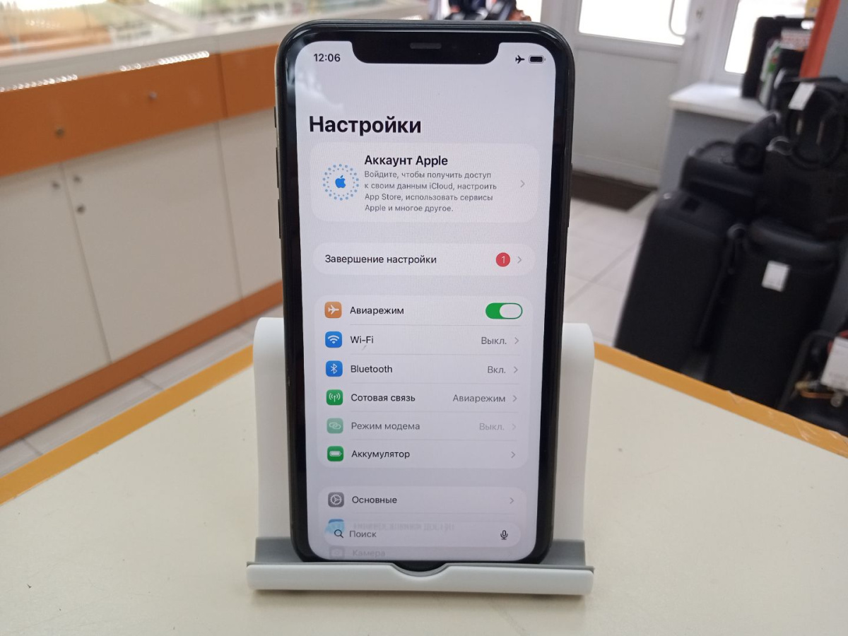 Смартфон Apple iPhone 11 64Gb