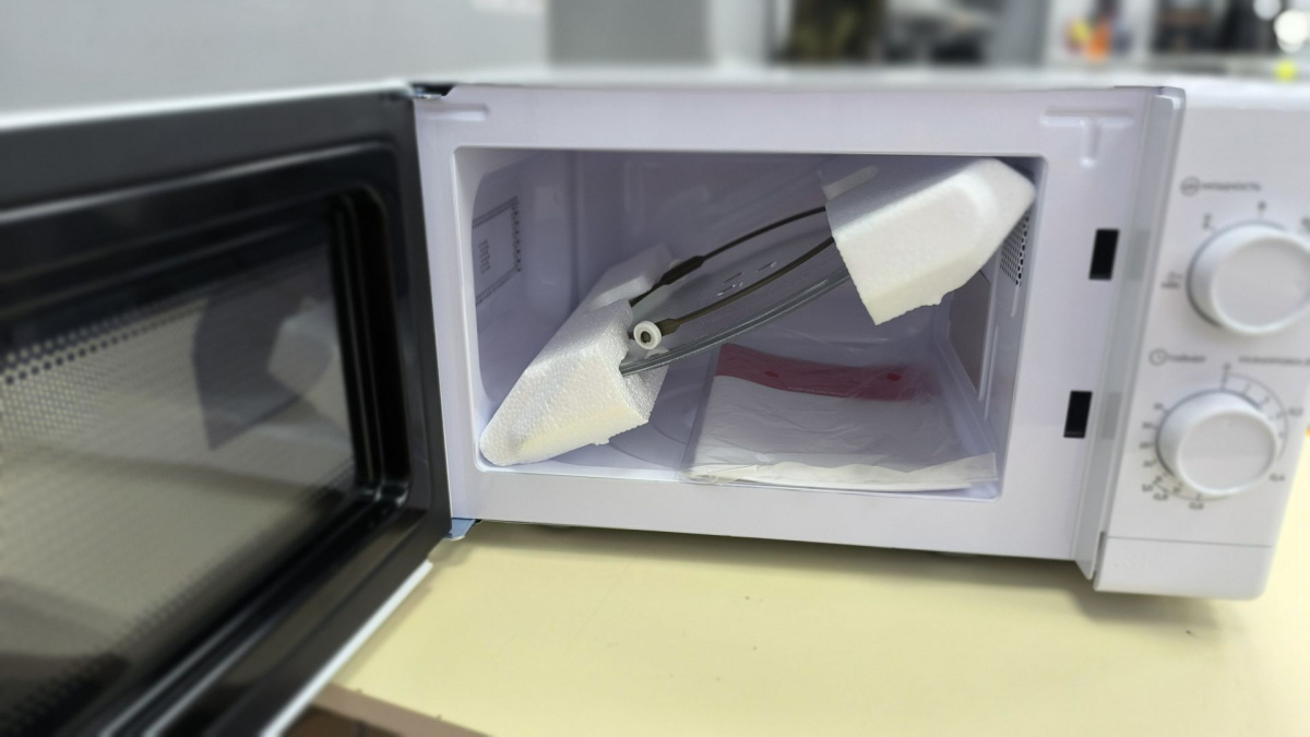 Микроволновая печь Leran FMO 20M22W