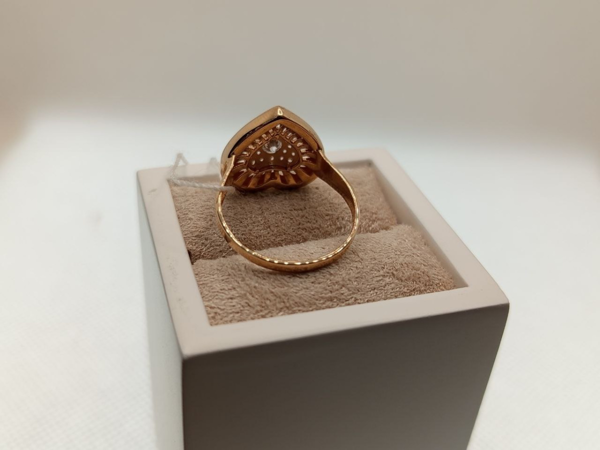 КОЛЬЦО С КАМНЯМИ (Au 585)