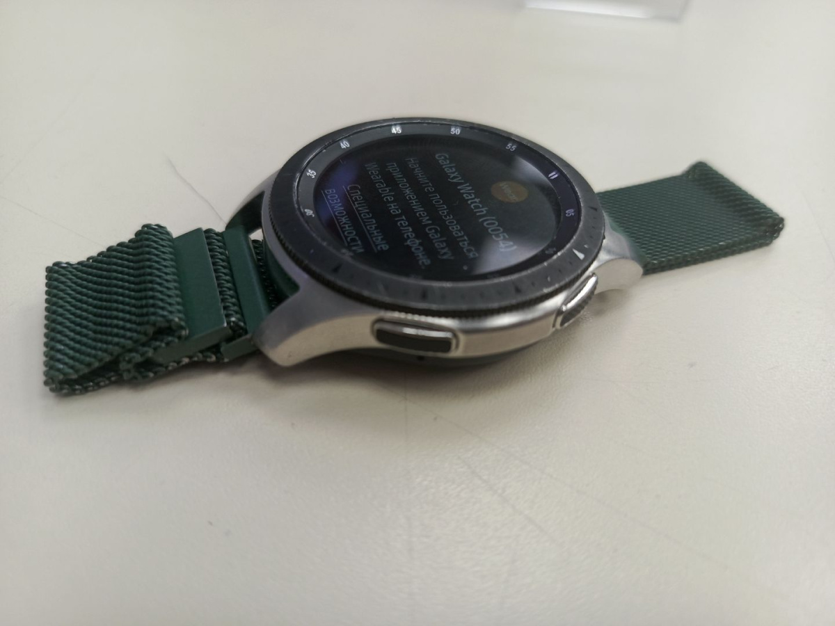 Смарт-часы Samsung Galaxy Watch