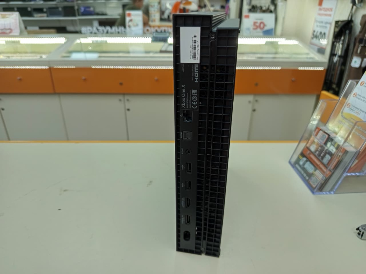 Игровая приставка Xbox One X 500Gb