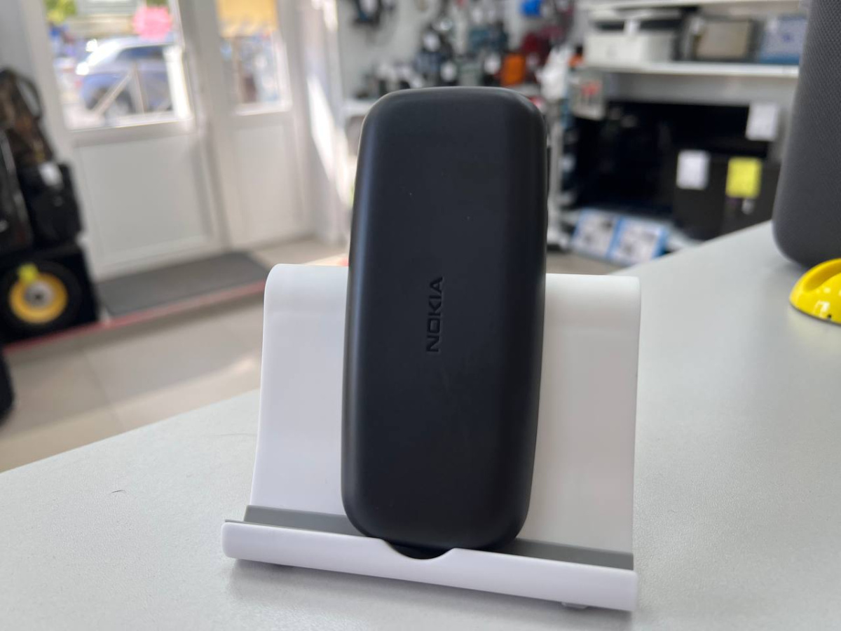 Мобильный телефон Nokia 105