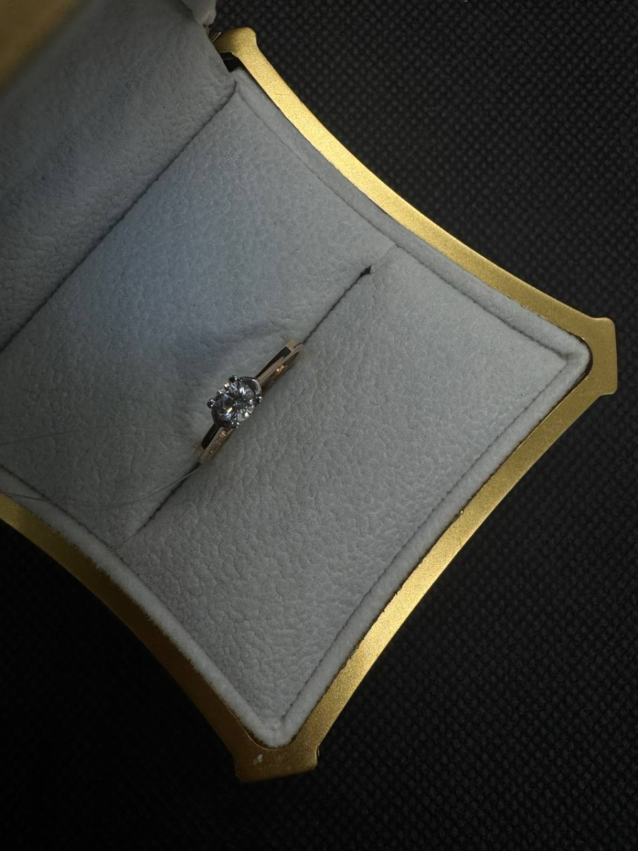 КОЛЬЦО С КАМНЕМ (Au 585)