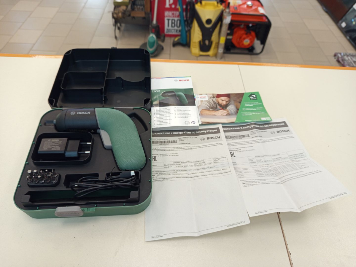 Отвертки электрические Bosch IXO 3 603 JA8 000;