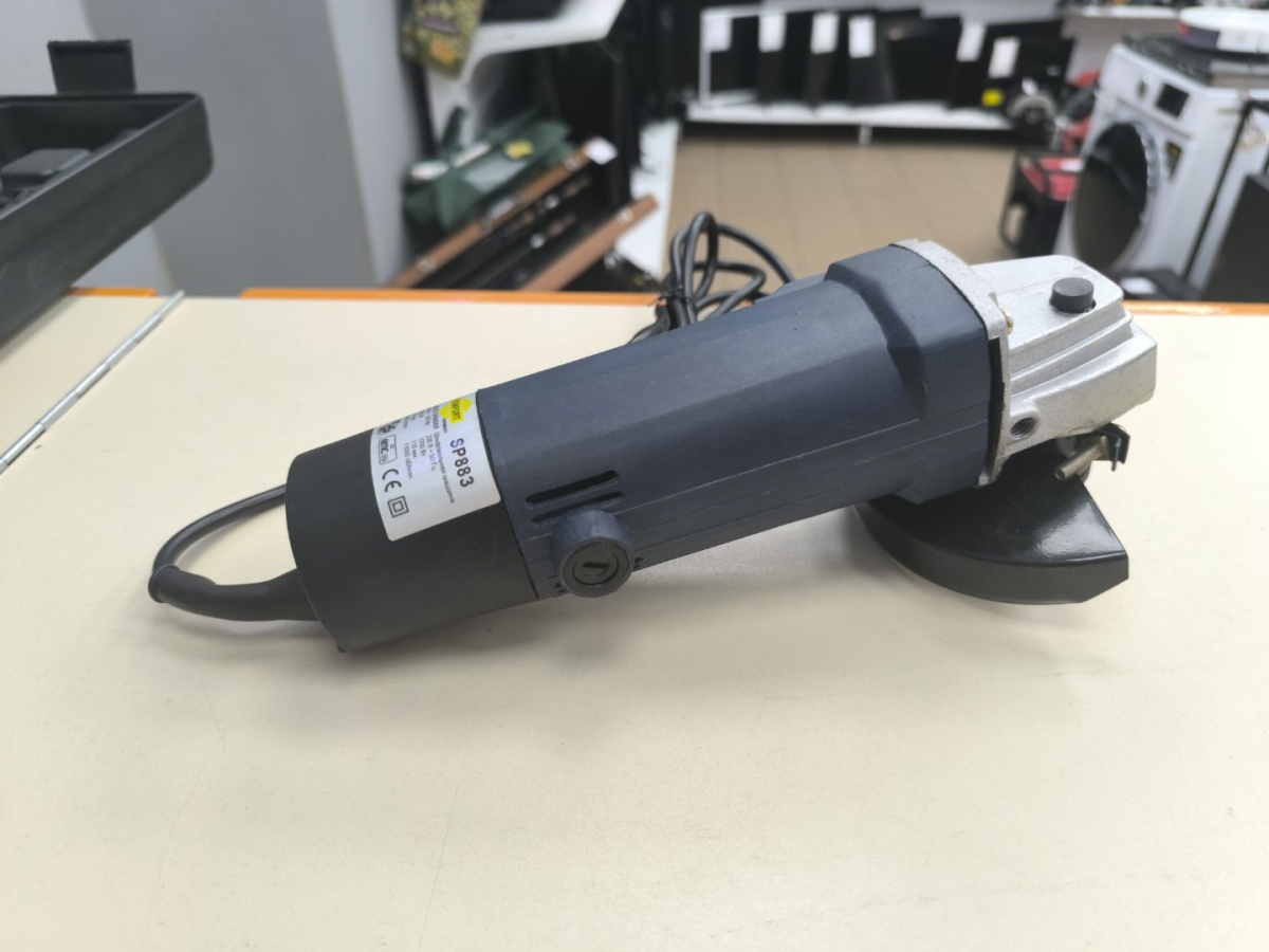 Угловая шлифмашина Komfort SP883.