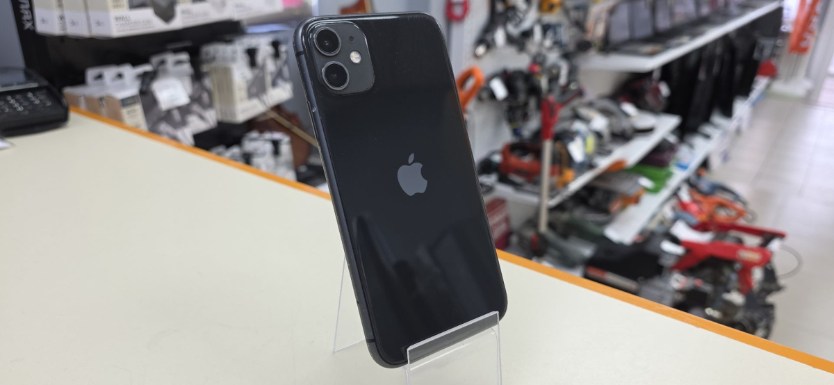 Смартфон Apple iPhone 11 64Gb