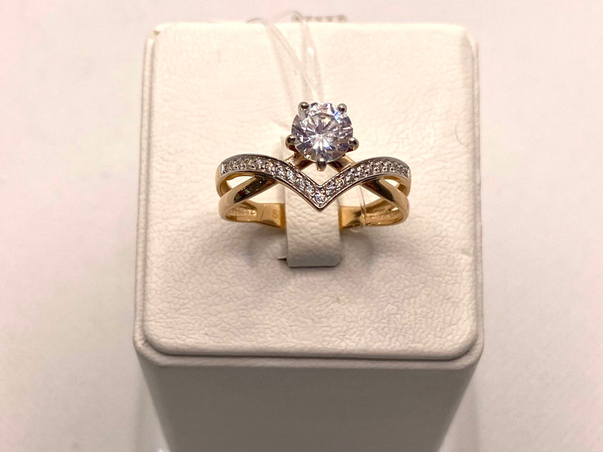 019350 КОЛЬЦО С КАМНЯМИ (Au 585)