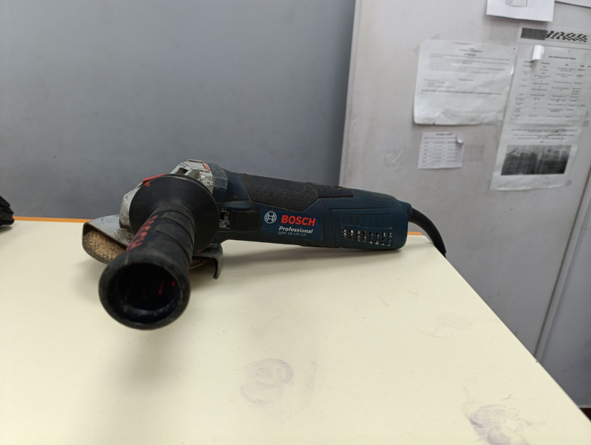 Угловая шлифмашина Bosch GWS 19-125