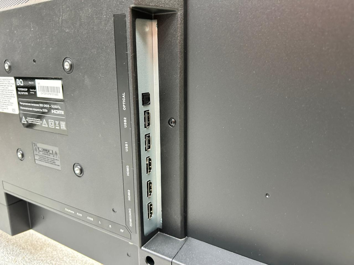 LED Телевизор HI RT-32F02FB