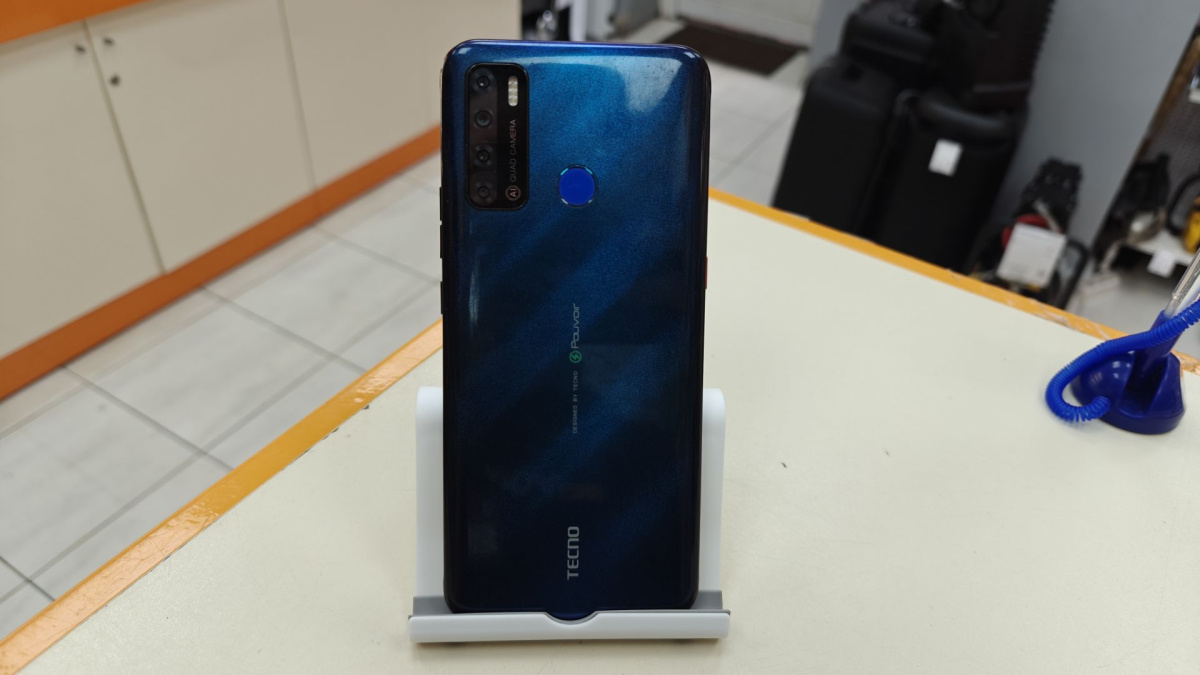Смартфон Tecno Pouvoir 4 3/32 GB