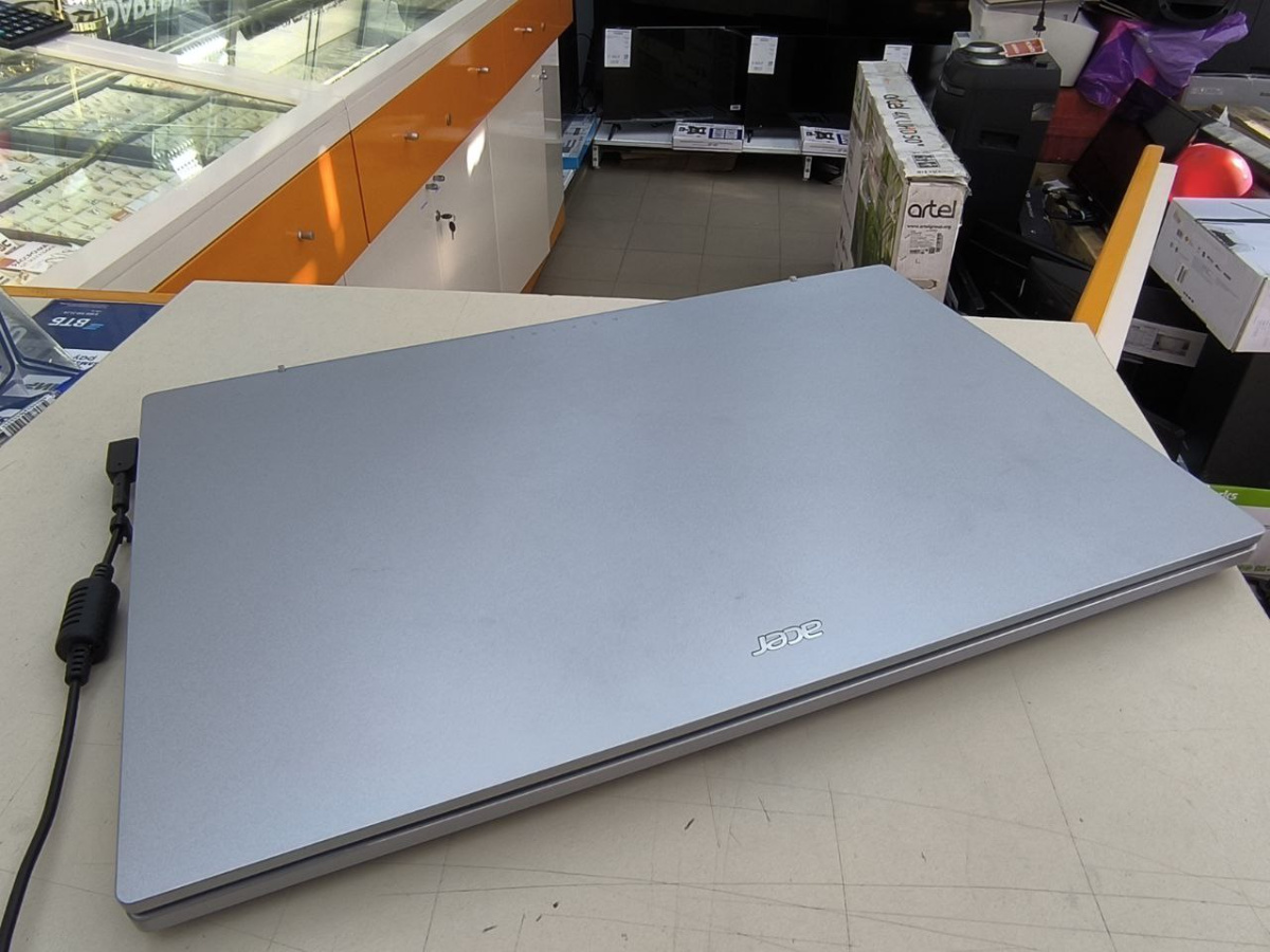 Ноутбук Acer Extensa 215; Ryzen 5 7520U, AMD Radeon (TM) Graphics, 8 Гб, 512 GB, Нет