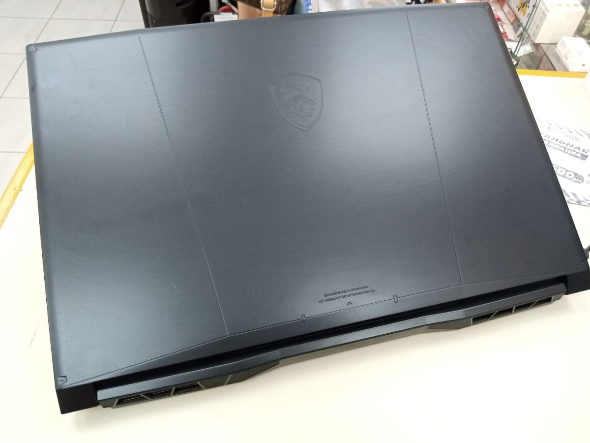 Ноутбук MSI; Core i5 11400H, GeForce RTX 3050, 16 Гб, 480 Гб, Нет