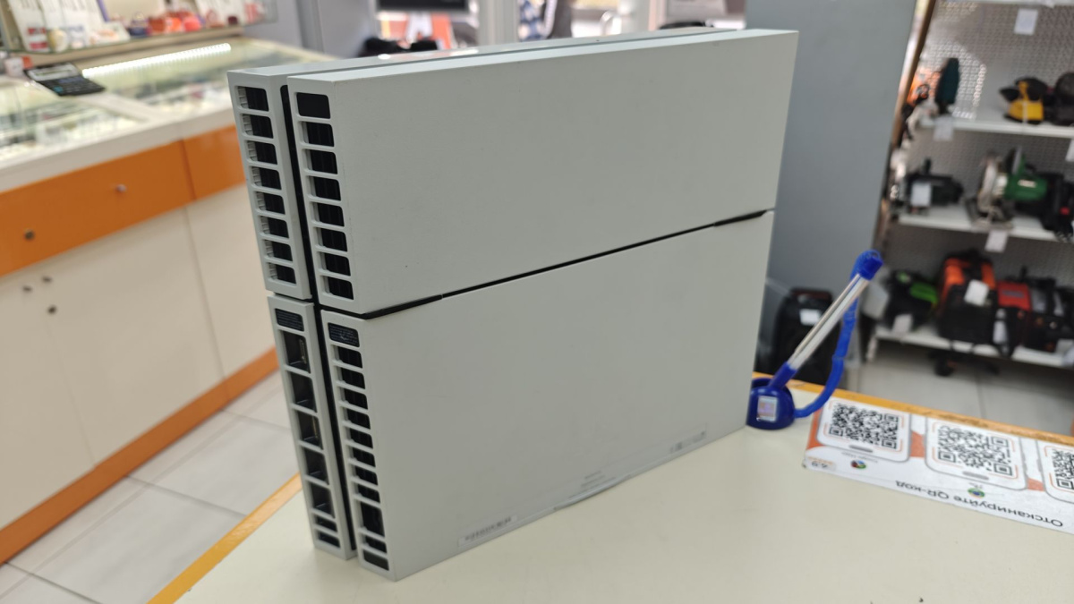 Игровая приставка PlayStation 4 FAT 500GB