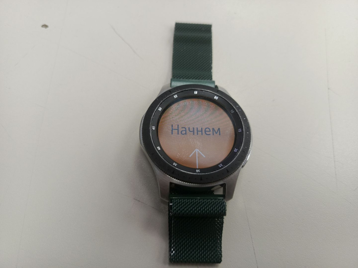 Смарт-часы Samsung Galaxy Watch