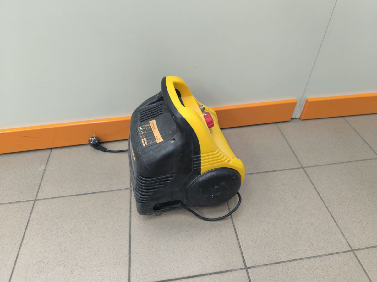 Компрессор Denzel PC 1/6-180