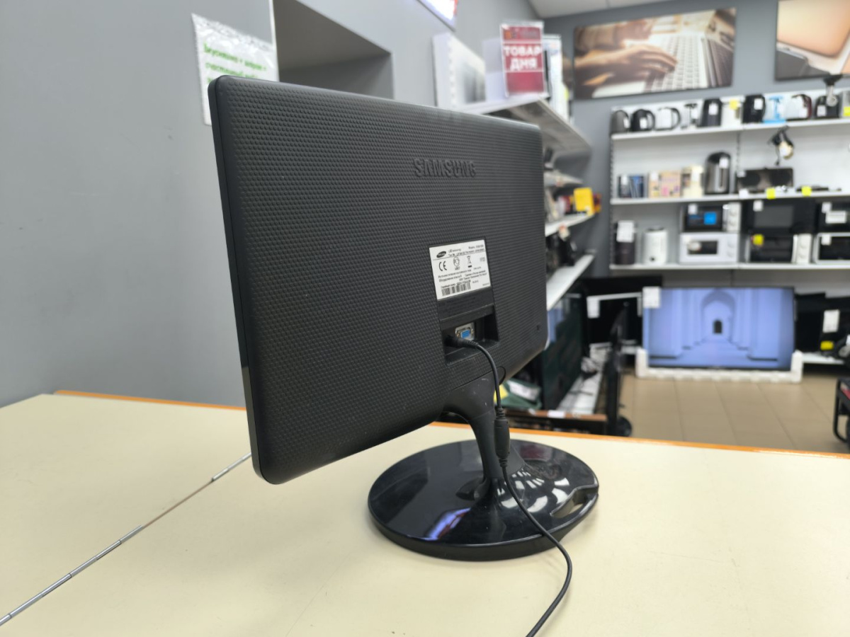 Монитор Samsung S19A100N