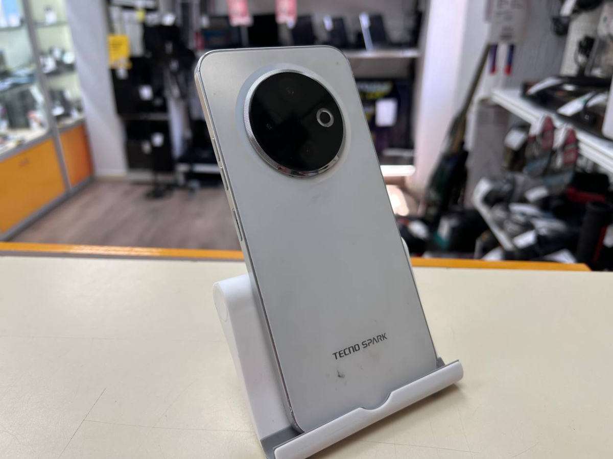 Смартфон Tecno SPARK 30C 8/256