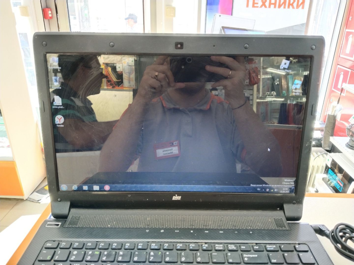 Ноутбук DNS A35FB; Pentium B960, GeForce GT 630M, 4 Гб, Нет, 1 Tb