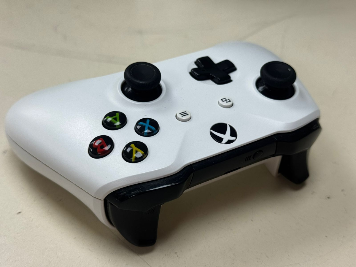 Игровая приставка Xbox One S 1TB