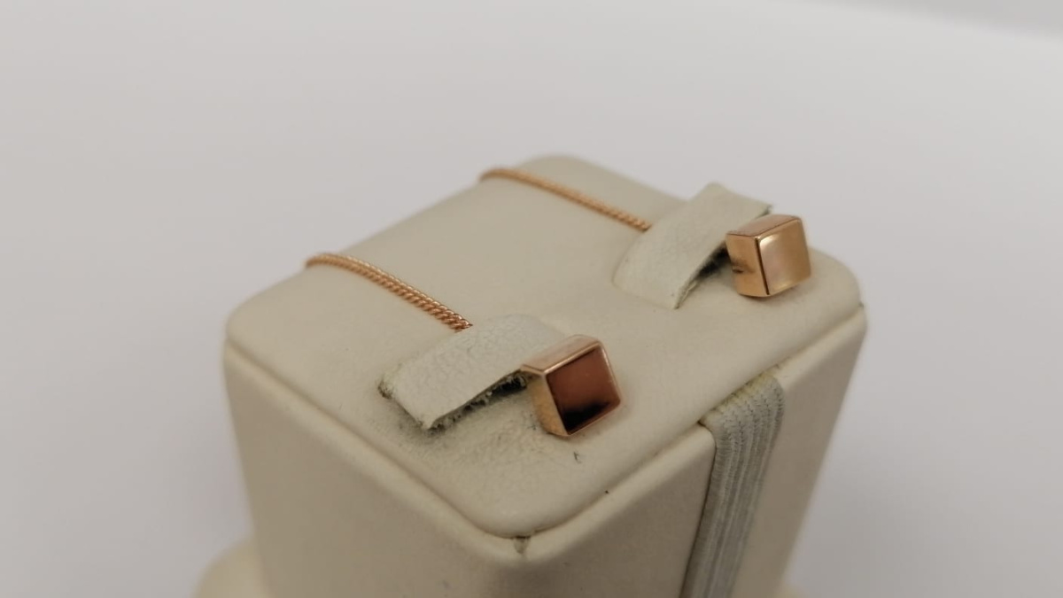 СЕРЬГИ ПРОДЕВКИ без камня (Au 585)