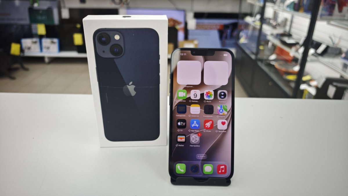 Смартфон Apple iPhone 13 128Gb
