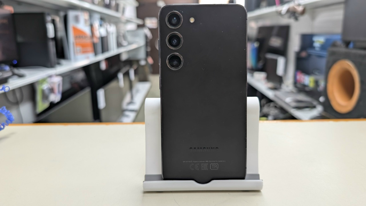 Смартфон Samsung Galaxy S23 8/128