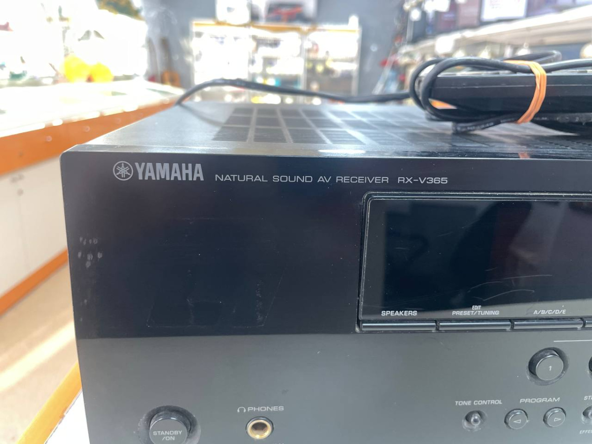 Ресивер Yamaha RX-V365