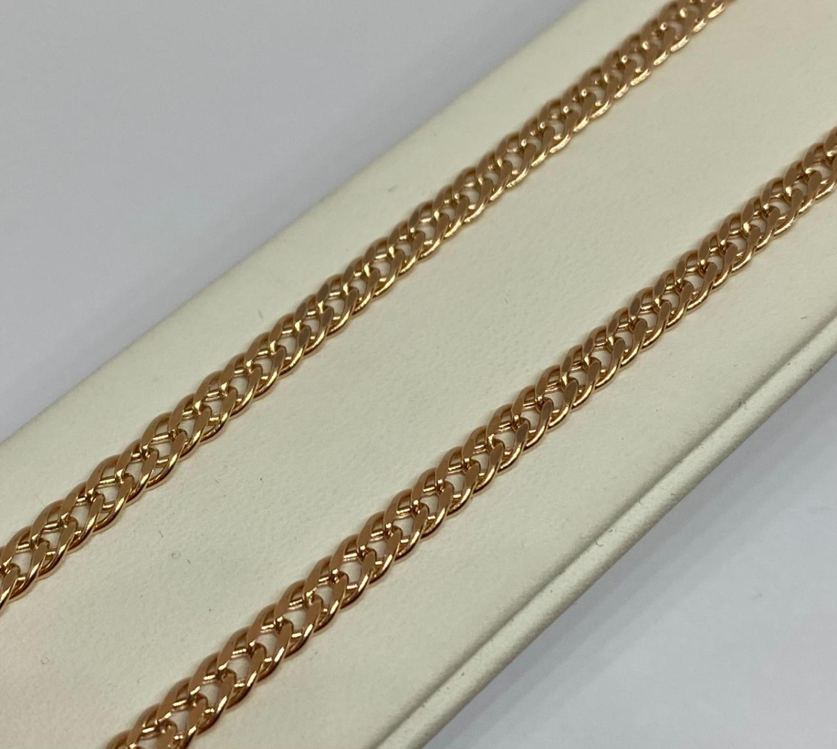 ЦЕПЬ ПУСТОТЕЛАЯ Ромб двойной (Au 585)