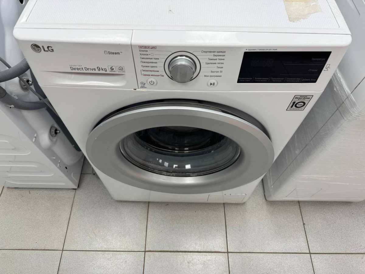 Стиральная машина LG F4M5VS4W