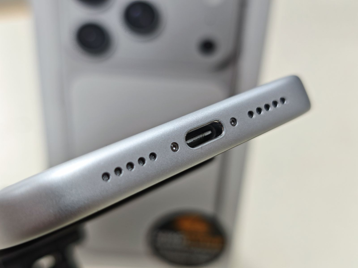Смартфон Apple Iphone 17 Pro 256Gb