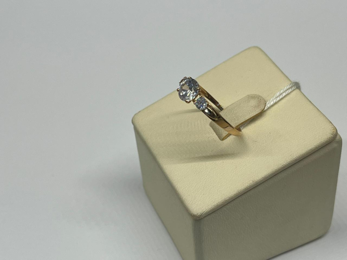 КОЛЬЦО С КАМНЯМИ (Au 585)